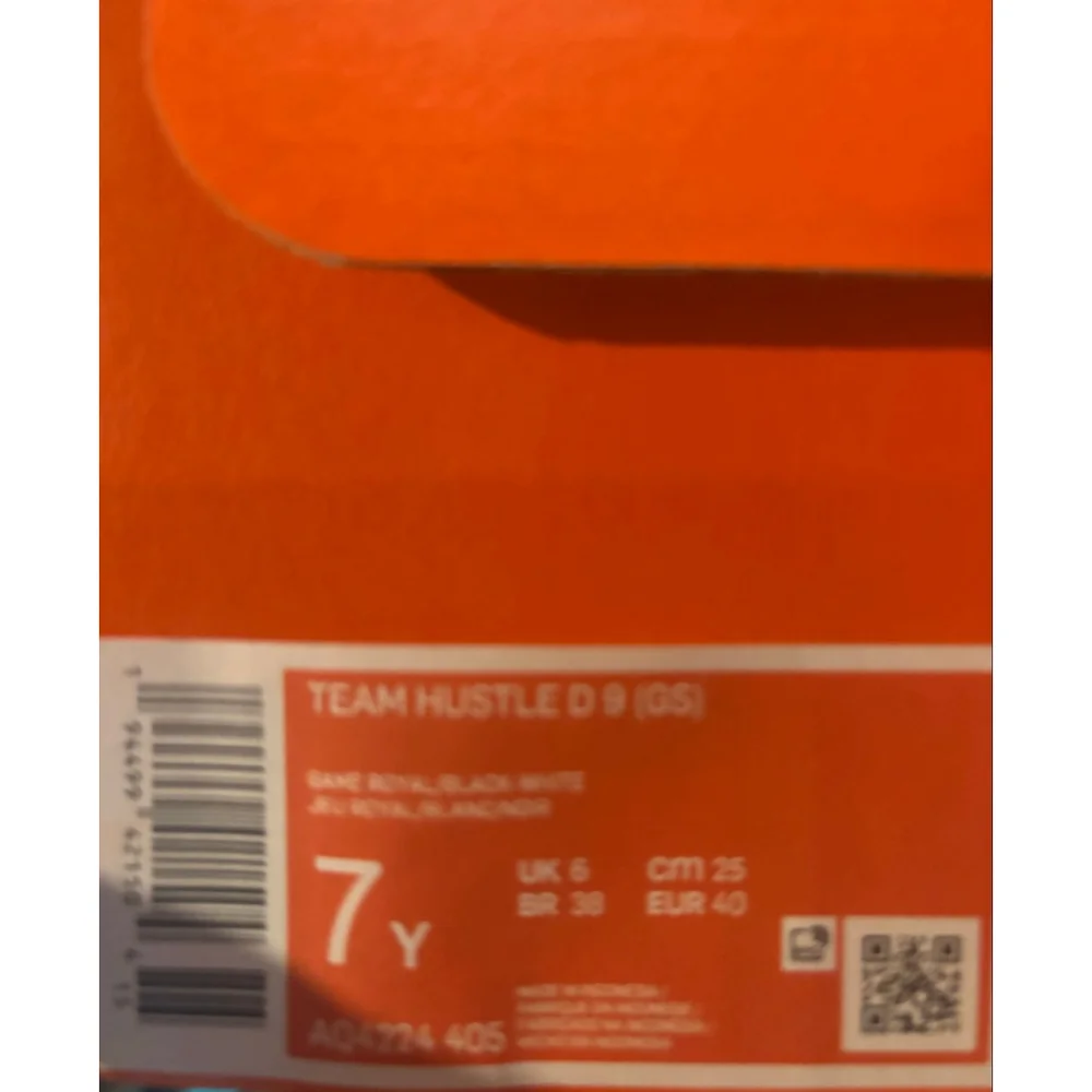 Boys Nike Team Hustle D 9 (GS) Blue White Sneakers Size 7 (Big Boy)New in box - Picture 2 of 3